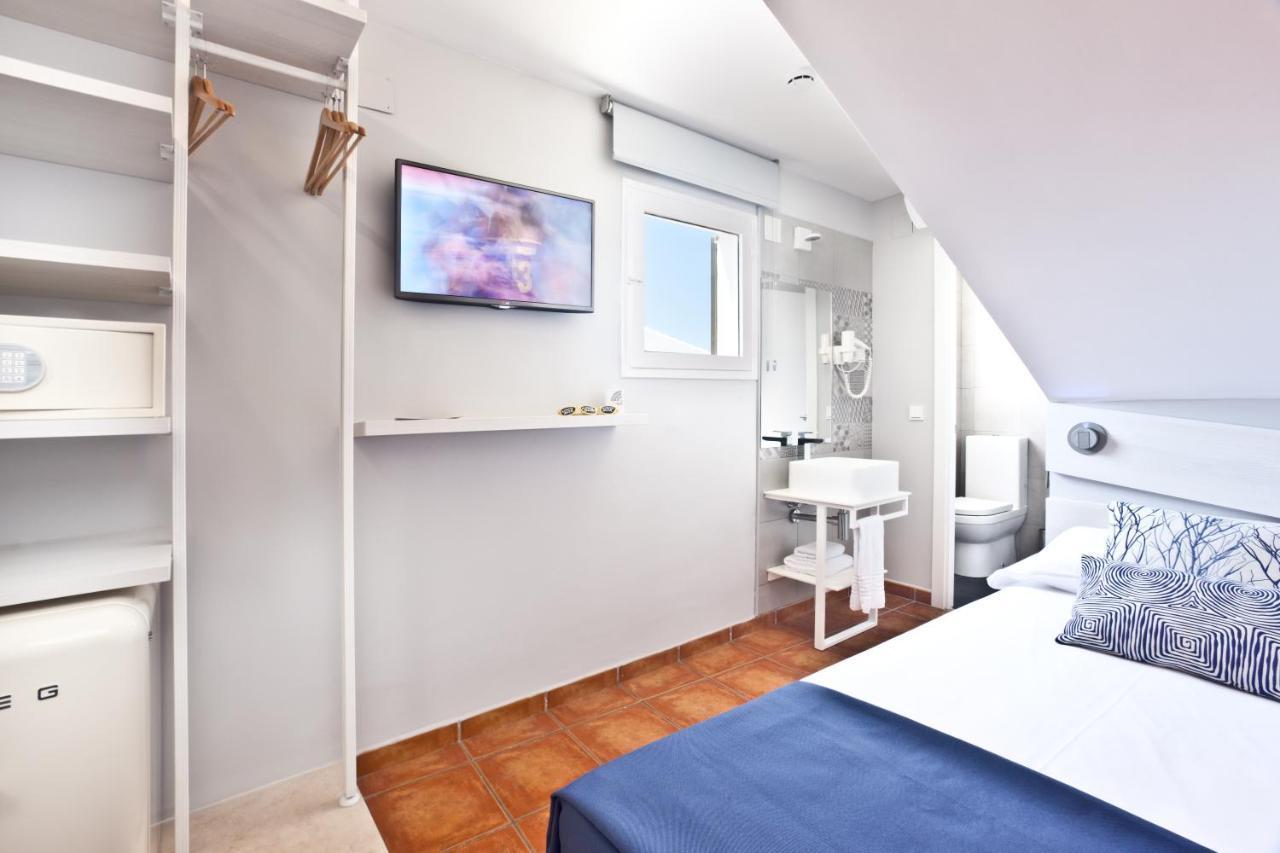 Ryans Pocket Ibiza-Stadt
